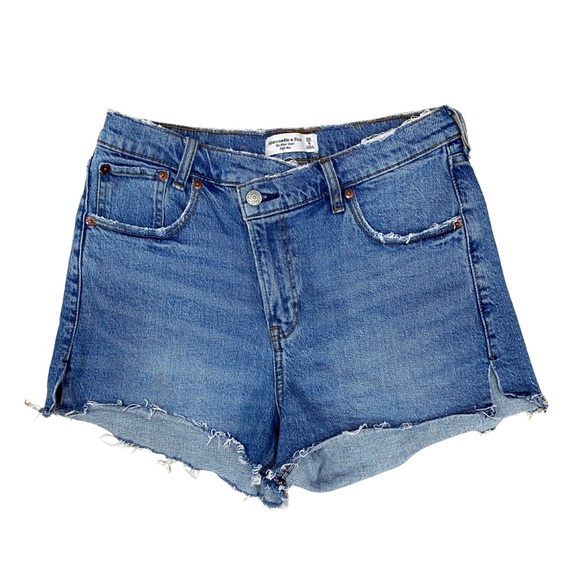 Abercrombie & Fitch Pants - Abercrombie & Fitch The Mom Short High Rise Jean Shorts Crossover Button (28/6)